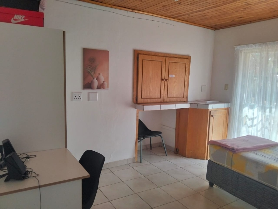 17 Bedroom Property for Sale in Universitas Free State